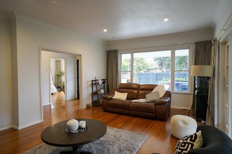 Photo of property in 324 College Street, West End, Palmerston North, 4410