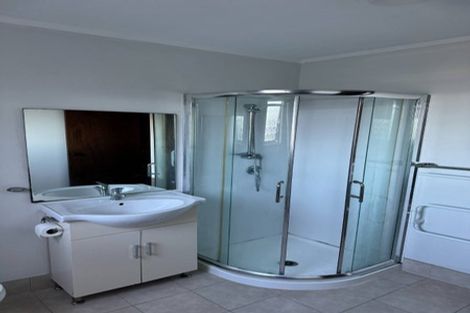 Photo of property in 45 Agincourt Street, Glenfield, Auckland, 0629