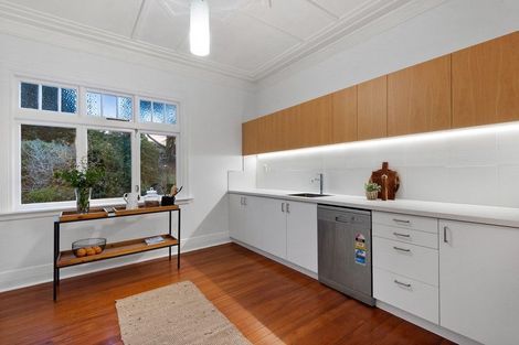 Photo of property in 13 Marion Street, Macandrew Bay, Dunedin, 9014