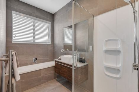 Photo of property in 1 Cadwil Drive, Beachlands, Auckland, 2018