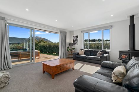 Photo of property in 63 Minaret Ridge, Wanaka, 9305