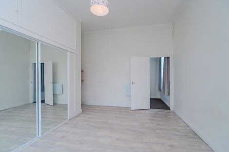 Photo of property in 24 Luxford Street, Berhampore, Wellington, 6023