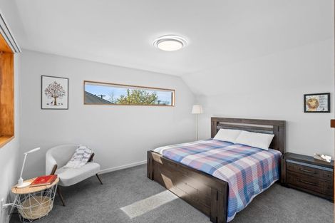 Photo of property in 71 Hamilton Avenue, Ilam, Christchurch, 8041