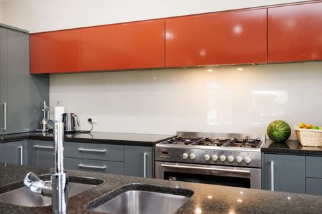 Photo of property in 3 Windsor Street, Terrace End, Palmerston North, 4410