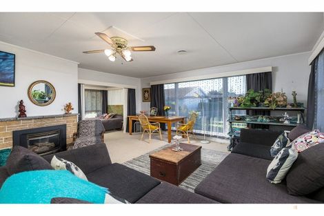 Photo of property in 15 Rugby Street, Waimate, 7924