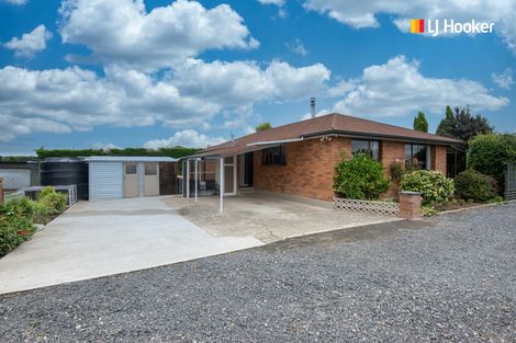 Photo of property in 495 Centre Road, Momona, Outram, 9073