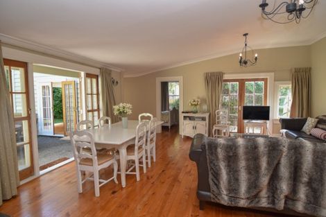 Photo of property in 269 High Street North, Carterton, 5713