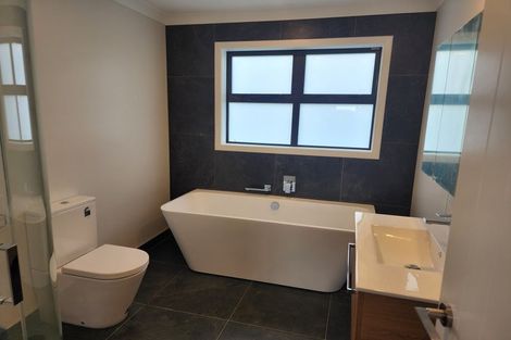 Photo of property in 4a Kaiaho Close, Aotea, Porirua, 5024