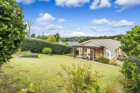 Photo of property in 73 Lynden Avenue, Hillcrest, Auckland, 0627
