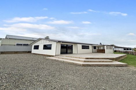 Photo of property in 15 Seddon Street, Dannevirke, 4930