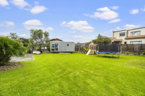 Photo of property in 881a Whangaparaoa Road, Manly, 0930