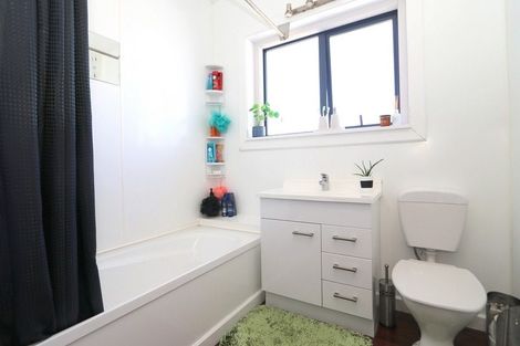 Photo of property in 117 Islington Street, Turnbull Thomson Park, Invercargill, 9810