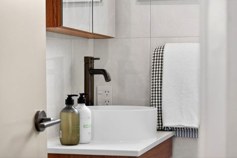 Photo of property in 17 Lysander Crescent, Beach Haven, Auckland, 0626