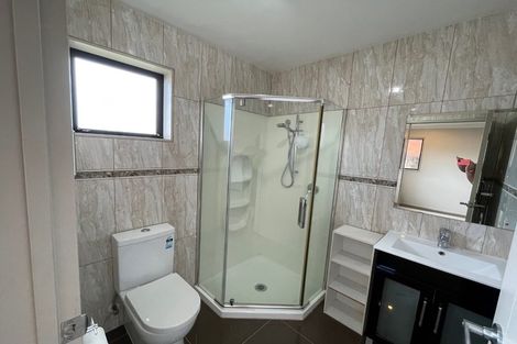 Photo of property in 8a Tawa Crescent, Manurewa, Auckland, 2102