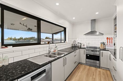 Photo of property in 6a Cutfield Street, Inglewood, 4330