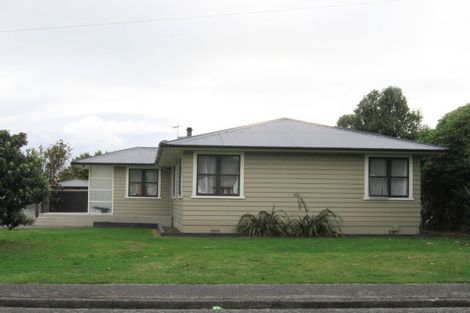 Photo of property in 17 Ngaio Road, Waikanae, 5036