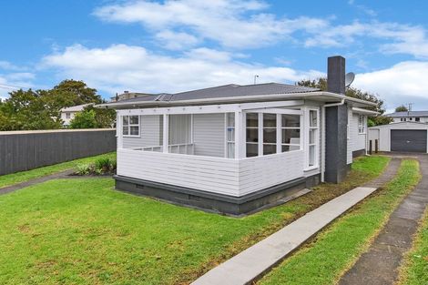 Photo of property in 19 Hardie Street, Mangere East, Auckland, 2024