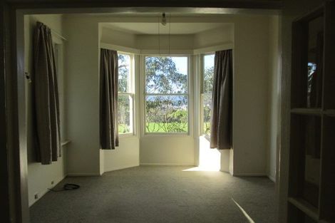 Photo of property in 98 Rolleston Street, Mount Cook, Wellington, 6021