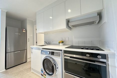 Photo of property in 7e/30 Westward Ho, Glen Eden, Auckland, 0602