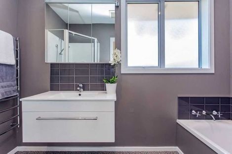 Photo of property in 5 Skye Place, Burnside, Christchurch, 8053