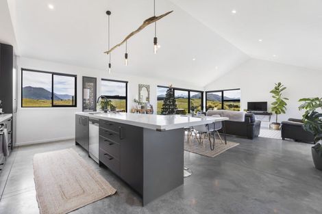 Photo of property in 12 Robrosa Street, Wanaka, 9305