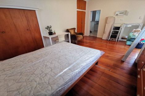 Photo of property in 1/17 Clifton Terrace, Kelburn, Wellington, 6012