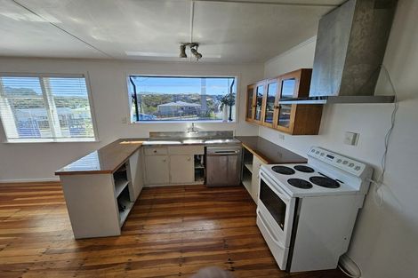 Photo of property in 88 Castor Crescent, Cannons Creek, Porirua, 5024