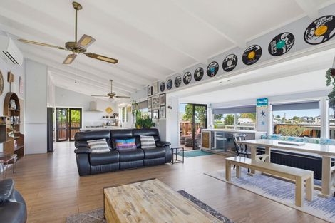 Photo of property in 201 Chartwell Avenue, Whangamata, 3620