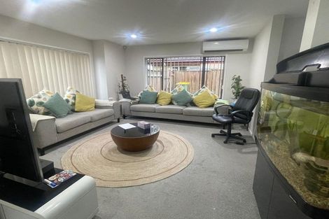 Photo of property in 64 Sandwick Drive, Weymouth, Auckland, 2103