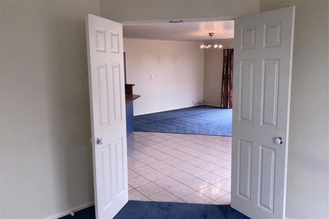 Photo of property in 14 Lamia Place, The Gardens, Auckland, 2105