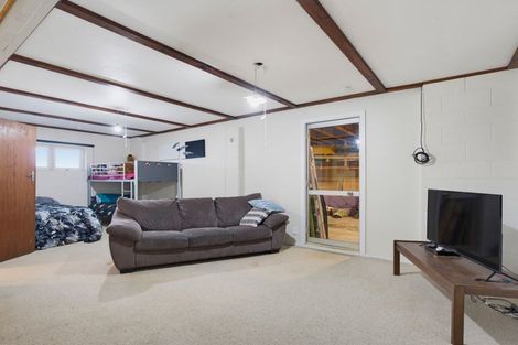 Photo of property in 201 Chartwell Avenue, Whangamata, 3620