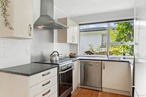 Photo of property in 76 Awaruku Road, Torbay, Auckland, 0630
