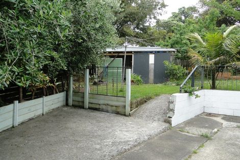 Photo of property in 5 Waverley Avenue, Glenfield, Auckland, 0629