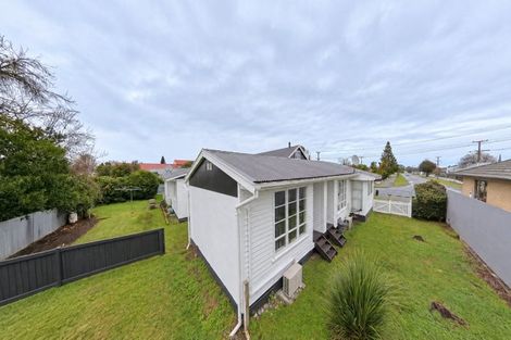Photo of property in 100 Broadway, Carterton, 5713
