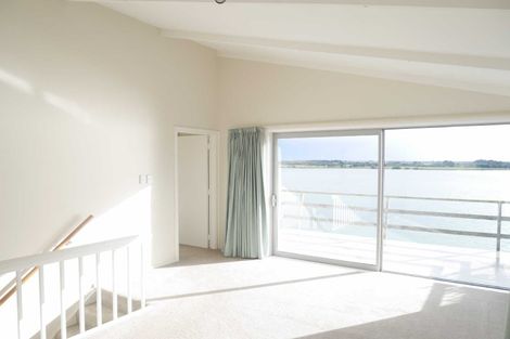 Photo of property in 5 Quarry Road, Mount Pleasant, Christchurch, 8081