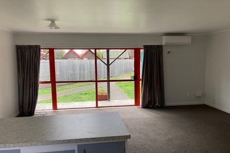 Photo of property in 2/505 Albert Street, Hastings, 4122