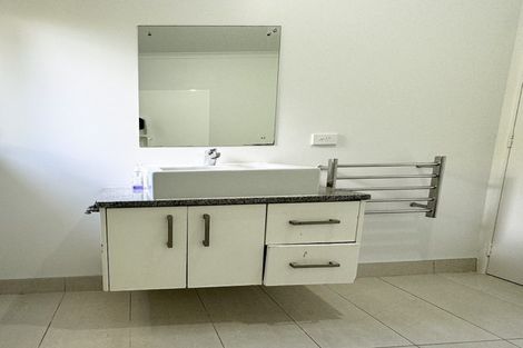 Photo of property in 79 Stanley Road, Glenfield, Auckland, 0629