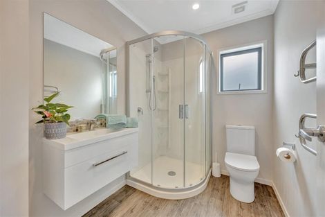 Photo of property in 2/10 Charlemont Street, Whitiora, Hamilton, 3200