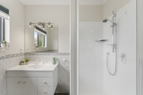 Photo of property in 19 Te Urunga Place, Acacia Bay, Taupo, 3330