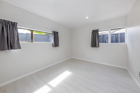 Photo of property in 80 Everglade Drive, Goodwood Heights, Auckland, 2105