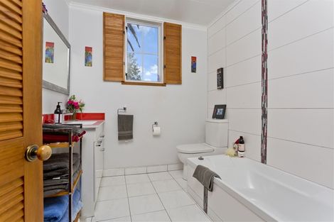 Photo of property in 34 Schnapper Rock Road, Schnapper Rock, Auckland, 0632