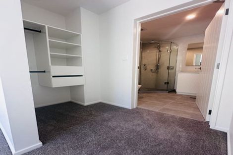 Photo of property in 1/1088 Beach Road, Torbay, Auckland, 0630