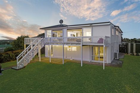 Photo of property in 128 Rangatira Road, Beach Haven, Auckland, 0626