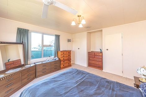 Photo of property in 14 Hood Street, Castlecliff, Whanganui, 4501