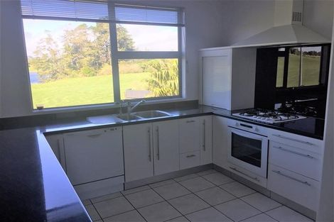 Photo of property in 8 Kororako Grove, Whalers Gate, New Plymouth, 4310