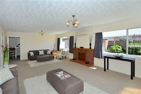 Photo of property in 2/8a Rachel Place, Avonhead, Christchurch, 8042