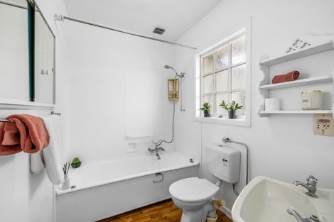 Photo of property in 2/3 Tuirau Place, Ilam, Christchurch, 8041