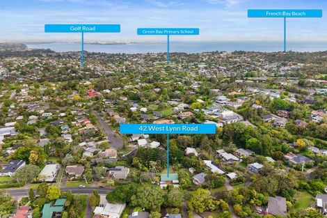 Photo of property in 42 West Lynn Road, Titirangi, Auckland, 0604
