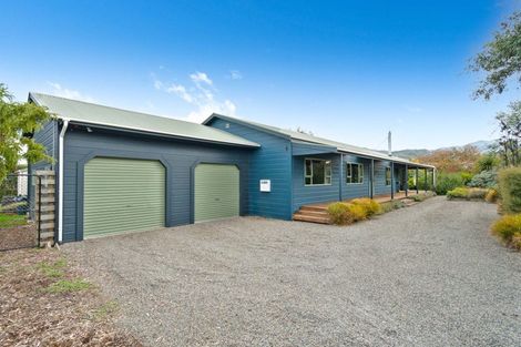Photo of property in 92 Revans Street, Featherston, 5710