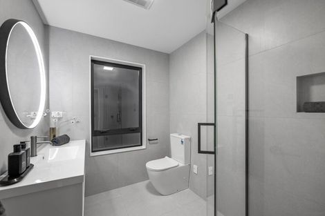 Photo of property in 13a Dominion Street, Takapuna, Auckland, 0622